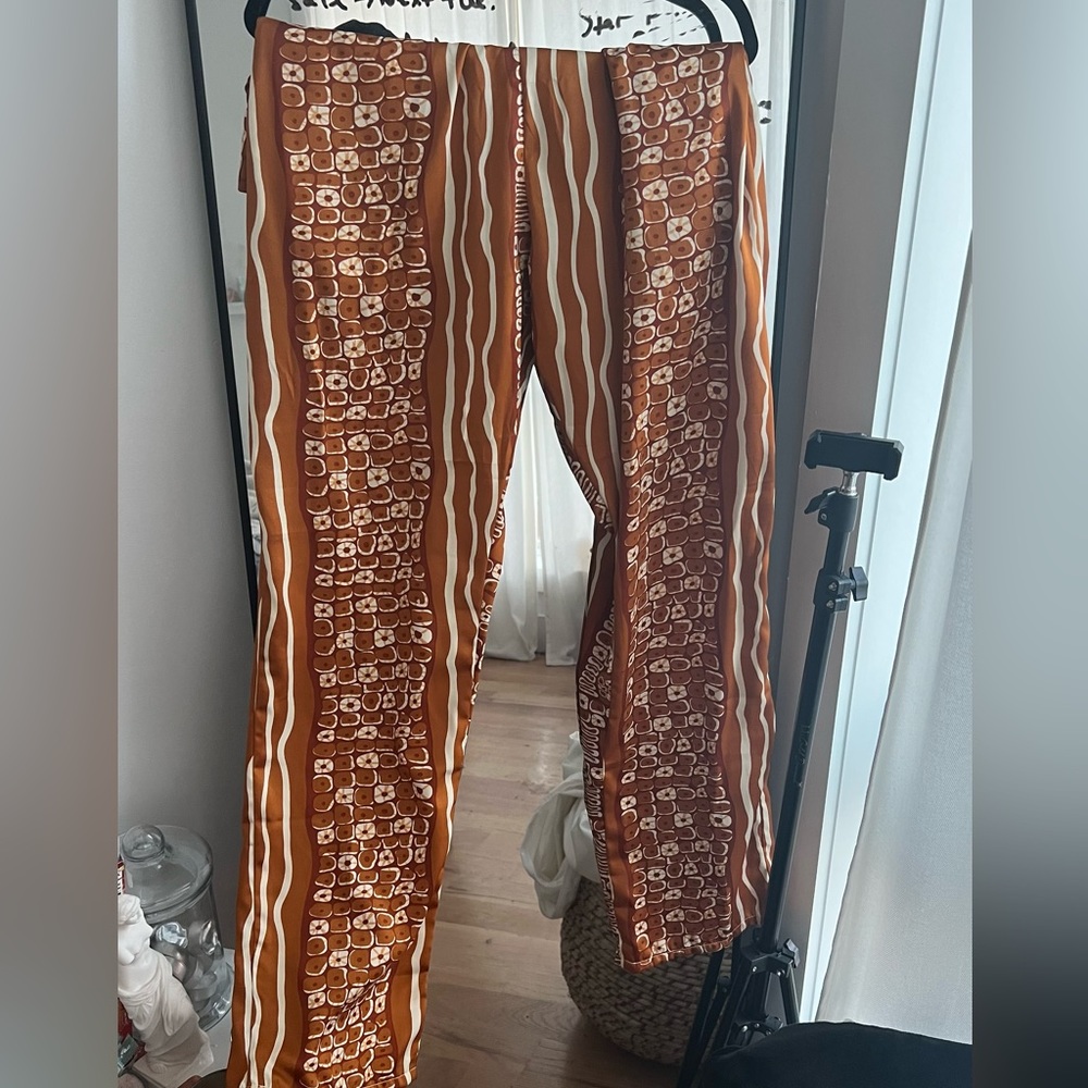 Grass fields Silk pants
